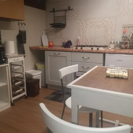 Angolo Nally Apartment
